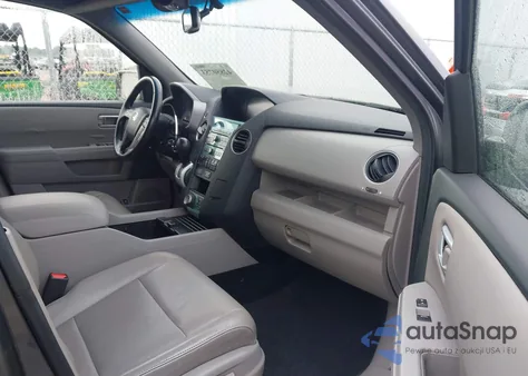 2010 Honda Pilot Touring z USA, uszkodzony, nr VIN 5FNYF3H9XAB007496